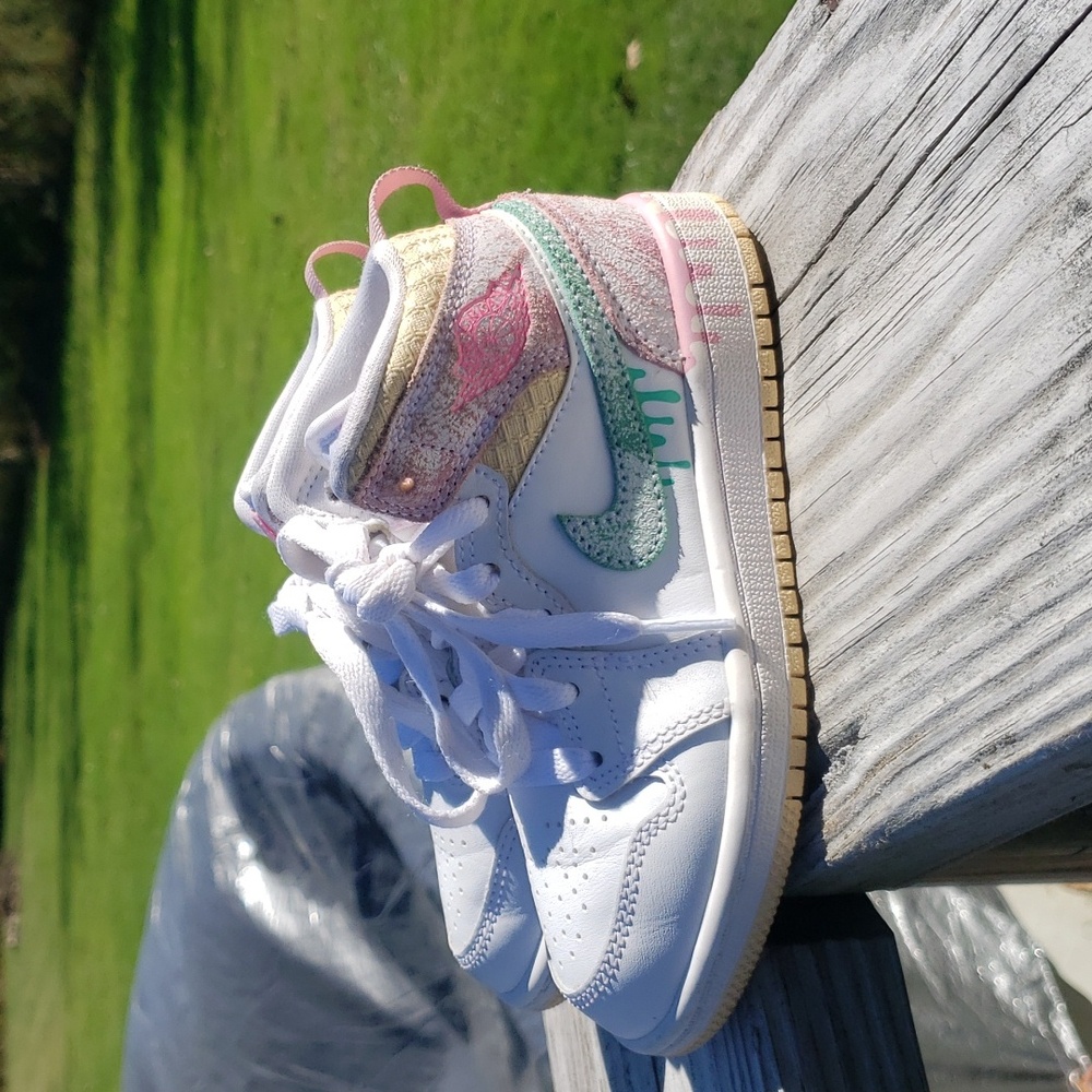 Nike Kids White Sneakers with Pastel Pink, Mint & Gold Accents